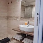 Crystal Apartment *
